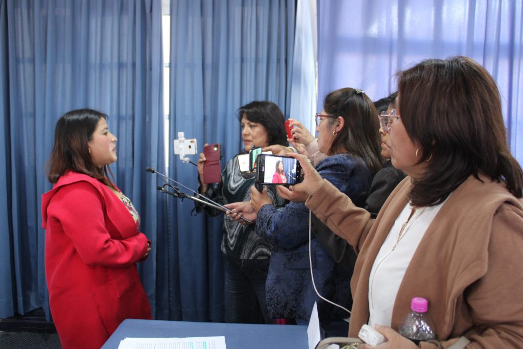 Encuentro con la prensa, archivo institucional de APRODEH
